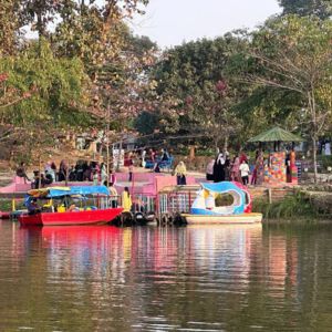 boat riding at cafe 24 park