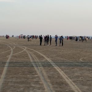 tourists on the parki sea beach