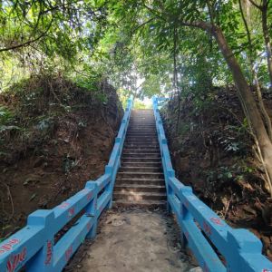 alutila cave exit stairs 