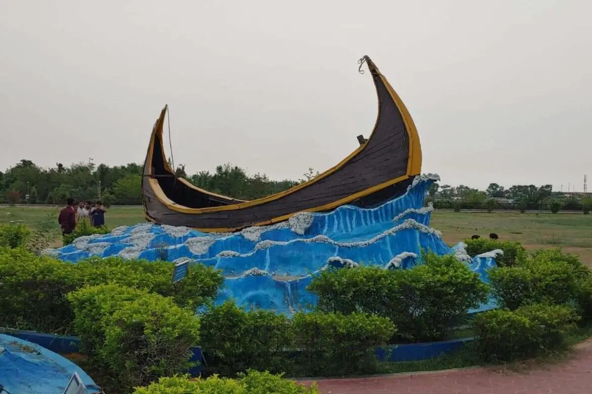 boat displays at chittagong boat club